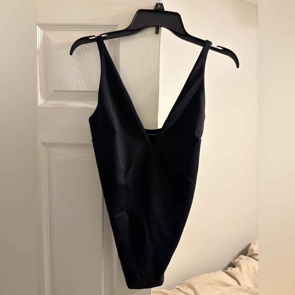 Good American V Neck Bodysuit Black Size XL